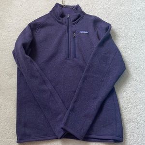 Men’s Patagonia half zip.